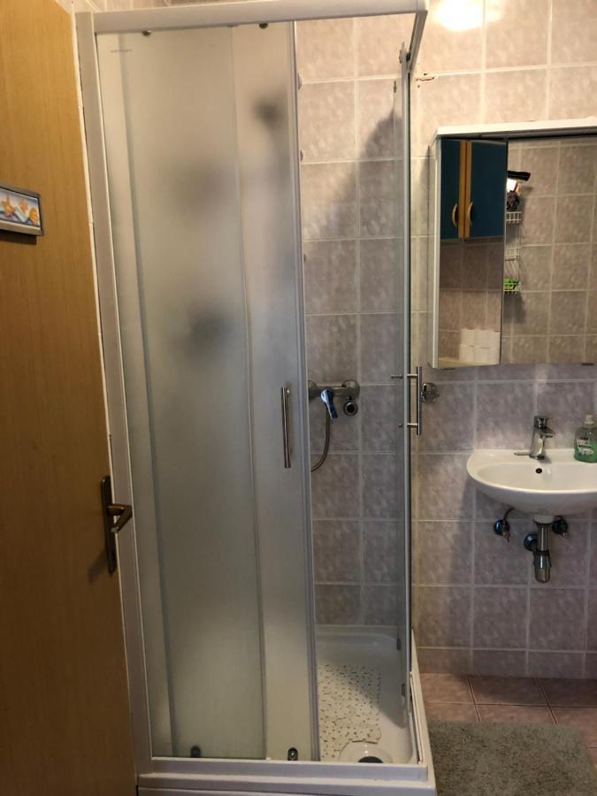 Olivia, Seaside Apartment In Medulin, Croatia מראה חיצוני תמונה