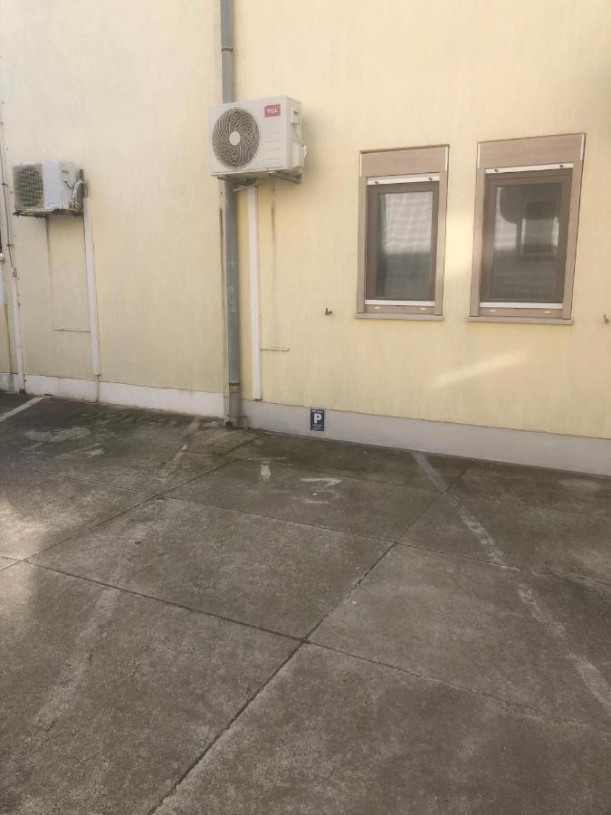 Olivia, Seaside Apartment In Medulin, Croatia מראה חיצוני תמונה